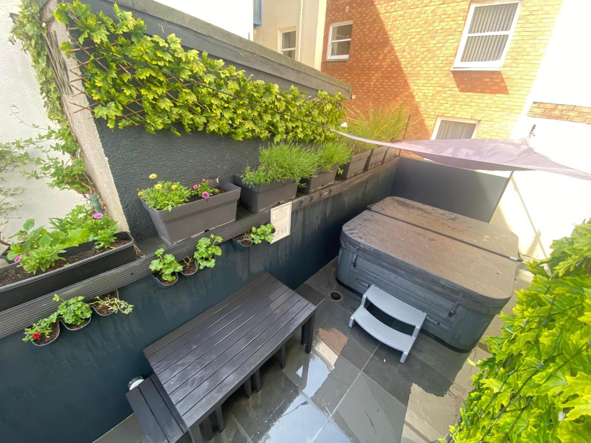 3 The View Apartments Ilfracombe - Hot Tub, Parking, Lift, Ev Exterior photo